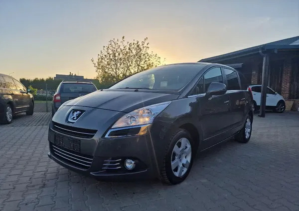 lubartów Peugeot 5008 cena 23900 przebieg: 150026, rok produkcji 2011 z Lubartów